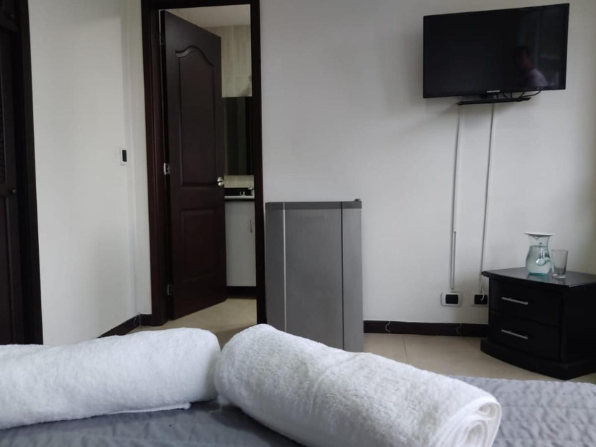 Habitacion Privada En Finca Turistica Hualcala La Mesa  Buitenkant foto