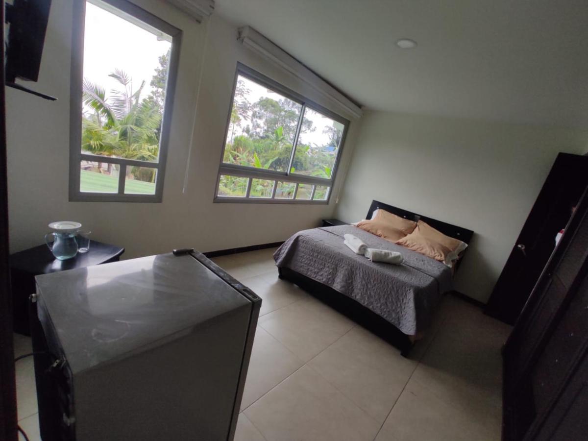 Habitacion Privada En Finca Turistica Hualcala La Mesa  Buitenkant foto