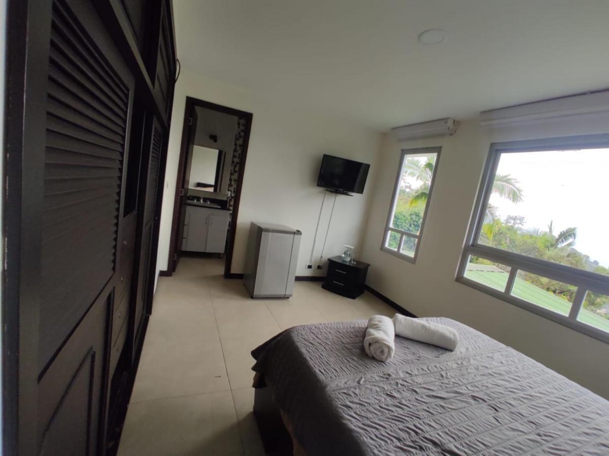 Habitacion Privada En Finca Turistica Hualcala La Mesa  Buitenkant foto